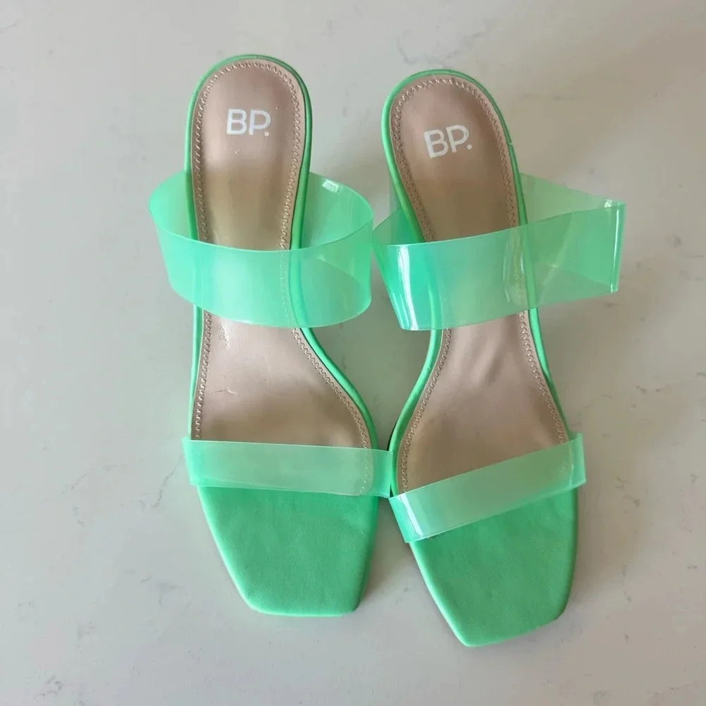 BP. Nola sandal in green size: 9